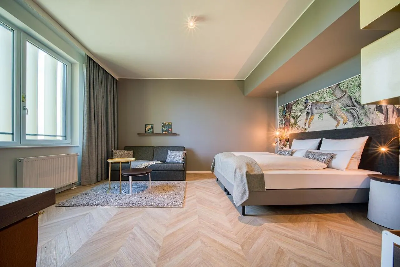 Vienna House Easy By Wyndham Augsburg Hotel 3*,